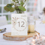 Numéro De Table Perles et blanc Floral Beige 2 Numéro de tableau<br><div class="desc">Habillez vos tables de mariage ou de fête avec votre carte Pearls & White Floral Beige 2 Table Number Card.</div>