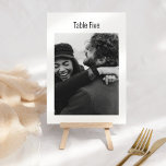 Numéro De Table Photo personnalisée noir blanc minimaliste Mariage<br><div class="desc">Photo personnalisée Noir Blanc Minimaliste Moderne Mariage Numéro de table</div>