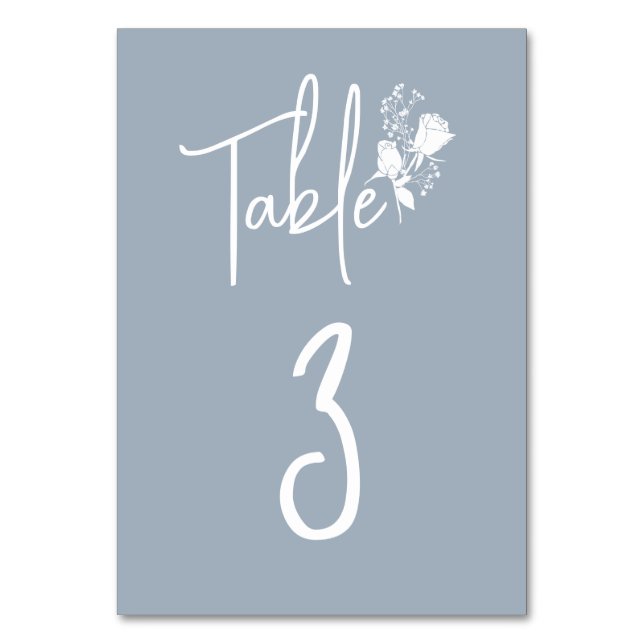 Numéro De Table Roses blanches sur la table bleue Dusty (Par défaut)