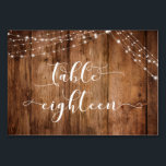 Numéro De Table Rustique Brown Bois & Lumières Table Dix-huitième<br><div class="desc">Cette suite de designs rustiques et élégants pour mariage et événement présente quelques tendances design mariages populaires combinées de façon fraîche. Avec un riche arrière - plan en bois brun et deux cordes d'accents lumineux scintillants, j'ai combiné une belle police de script moderne pour rendre des graphiques représentant des mots...</div>