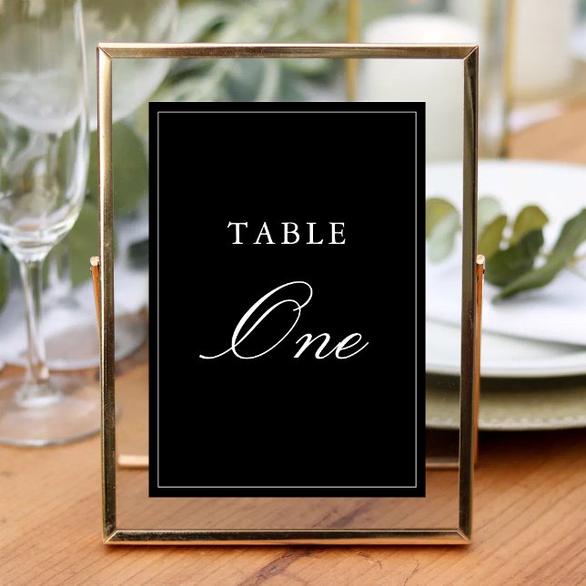 Numéro De Table Simple Élégant Mariage Formel Noir & Blanc (Simple black and white table numbers create a refined look while guiding guests.)