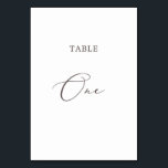 Numéro De Table Table de calligraphie de type Delicé Un numéro de<br><div class="desc">Ce délicat tableau de calligraphie taupe un numéro de table est parfait pour un mariage moderne. Le design minimaliste romantique présente une belle et élégante typographie marron gris sur un arrière - plan blanc à l'allure simple et épurée. La carte s'imprime à l'avant et à l'arrière (double face). Les autres...</div>
