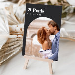 Numéro De Table Thème Voyage mariage Destination Photo & Nom<br><div class="desc">Ajoutez une touche de finition spéciale à vos tables de réception de mariage avec ces cartes de numéro de table photo personnalisées. Nommez chaque table après une destination de voyage mémorable et ajoutez une photo et le nom de la destination à ces cartes de table uniques. Votre photo est alignée...</div>