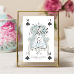 Numéro De Table Vintage Alice au pays des merveilles Fairytale Car<br><div class="desc">Magnifiquement conçu vintage Alice in Wonderland sur le thème de la table de mariage signalétique. Parfait pour un mariage Alice in Wonderland. Le design présente notre Alice d'origine dessinée à la main, assise dans une chaise vintage verte, portant une couronne royale et tenant un bâton royal à la main. Le...</div>