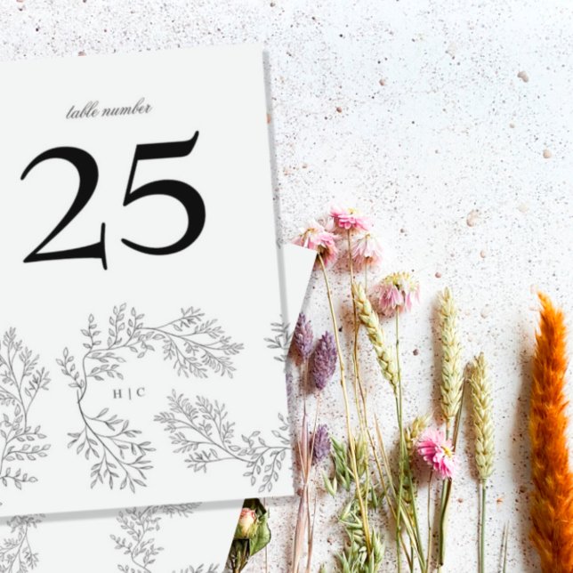 Numéro De Table Wreath traditionnel Floral Wreath Monogramme minim (Créateur téléchargé)