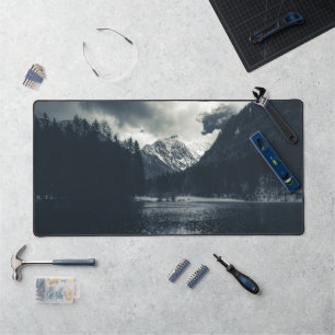 Obscurité et pluie à Zgornje Jezersko, Slovénie