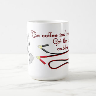 Obtenez la tasse de câbles de pullover