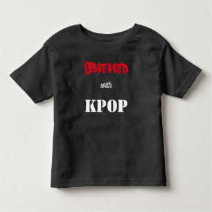 Obtenu avec le T-shirt KPOP Toddler