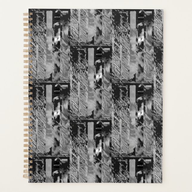 #OCEAN&SKY #THESURFINGMERMAID @ MAGHIE.ORG (Devant)