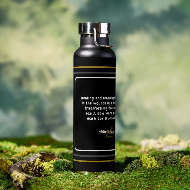 Ode to Love Bouteille d'eau de chat par Adiela Ako (Extérieur (pivotée))