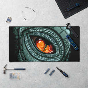 Œil de prédateur reptile primal
