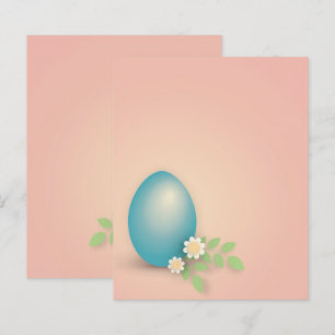 OEuf de Pâques bleu parmi les fleurs et la lettre