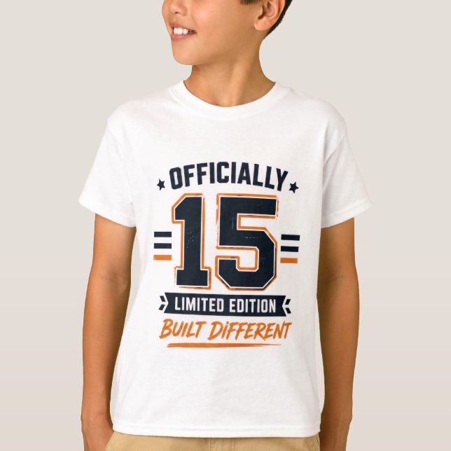 Officiellement 15 T-shirt Édition Limitée Construi (Devant)