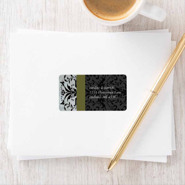 Olive Grey Bumble Bee Damask Étiquettes de adresse (En situation)