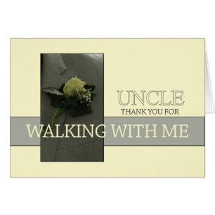 Oncle Thanks de la marche j'en bas du bas-côt