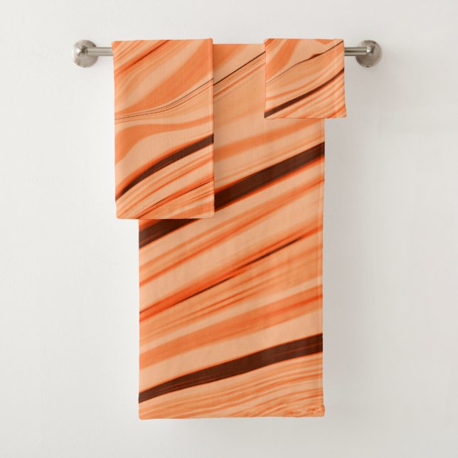 Ondulations de teintes orange, cylindre brun courb (En situation)