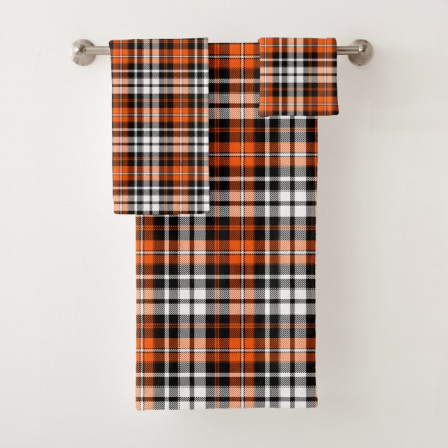 Orange Black White Plaid Tartan Pattern Design  (En situation)