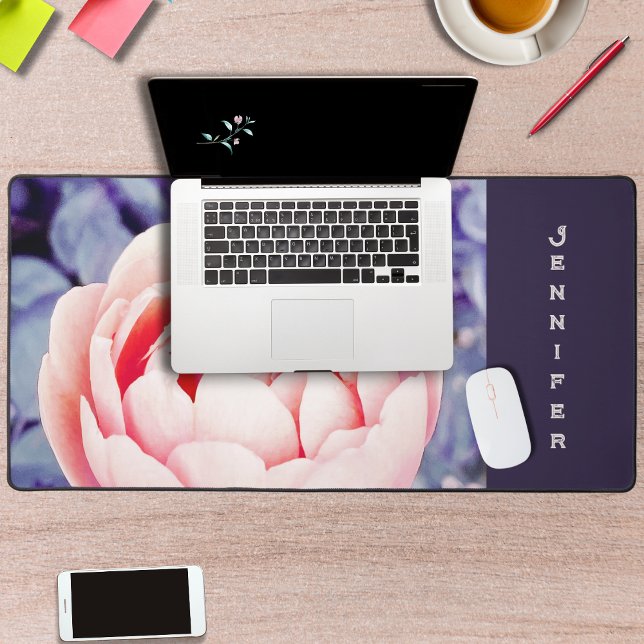Ordinateur Personnalisé Fleur de Rose Rose Belle (An elegant computer desk mat, with a beautiful pink rose picture, to personalize with a name.)