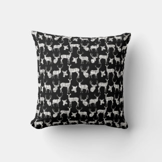 Oreiller à lancer de cerfs noirs et blancs
