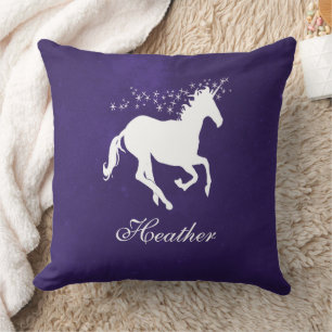 Oreiller à lancer personnalisé avec licorne violet