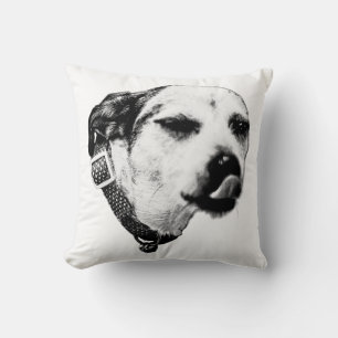 Oreiller Chien Langue Sortie – Style Monochrome