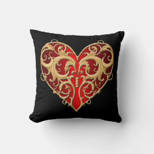 Oreiller de coeur rouge Filigree