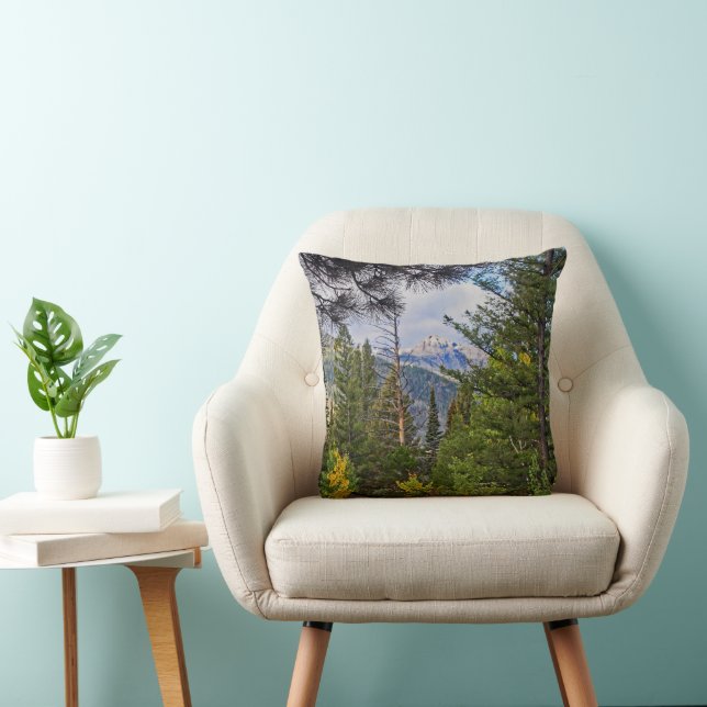 Oreiller de montagne et d'arbres (Chaise)