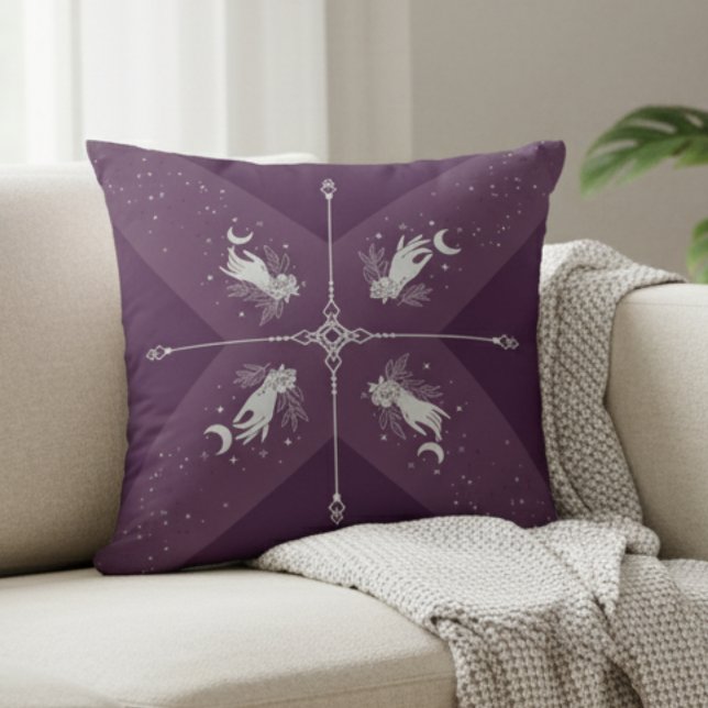 Oreiller décoratif Bohème Céleste Violet Lune Myst (Perfect for adding a mystic, boho, or witchy touch to your home decor )