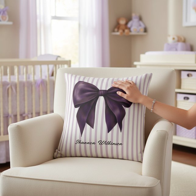 Oreiller décoratif personnalisé à rayure et noeud  (Créateur téléchargé)
