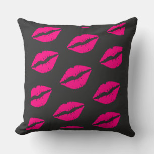 Oreiller graphique à motif lèvres rose chaud