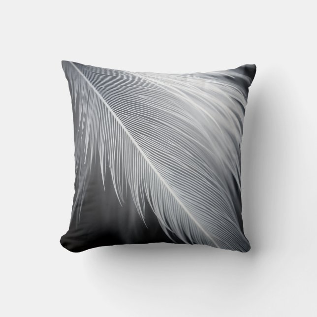 Oreiller jeté à plume noire et blanche (Recto)