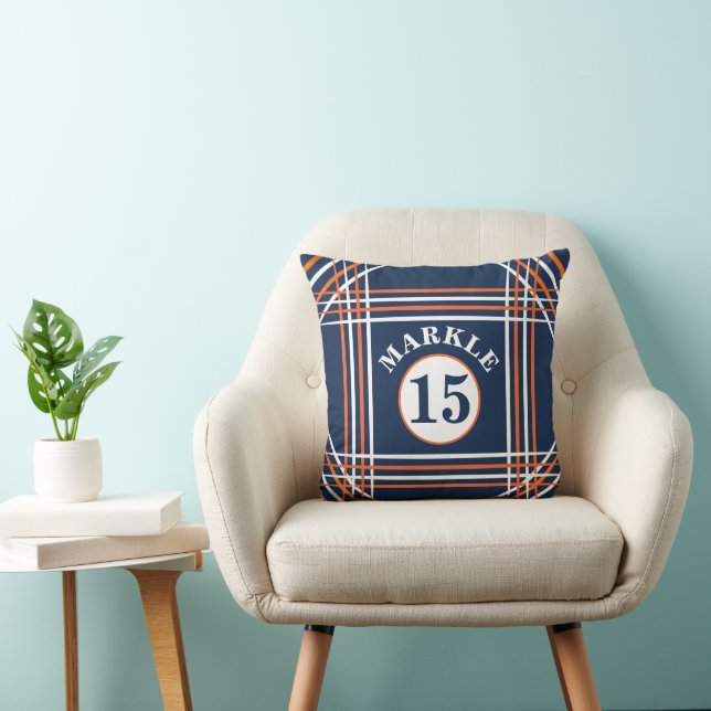 Oreiller jeté orange et bleu (Chaise)