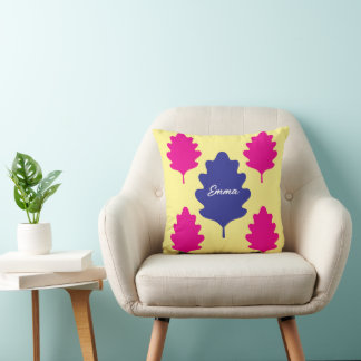 Oreiller personnalisé avec fleurs et nom personnal