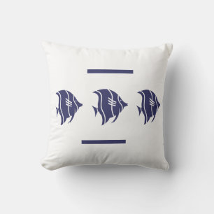 oreiller poisson marine sur fond blanc décoration 