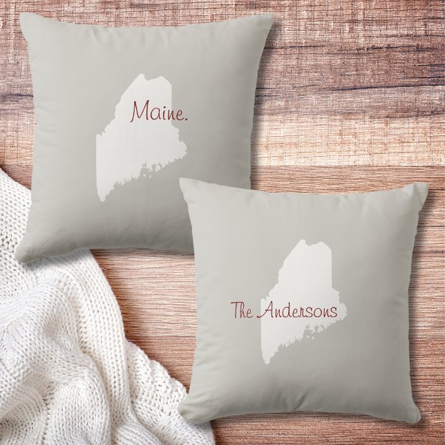 Oreillers à lancer personnalisées dans le Maine St (Personalize this Maine State throw pillow. Maine on the front and your name on the back. )