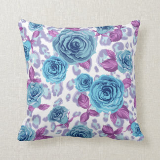 Oreillers à taches de Damas floraux