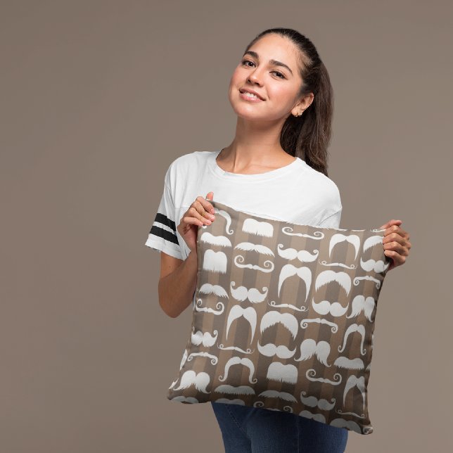 Oreillers décoratifs à moustaches (Créateur téléchargé)