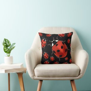 Oreillers jetés coccinelles