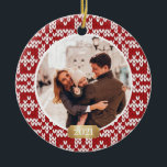 Ornement<br><div class="desc">Chaleureux et douillet ornement photo avec arrière - plan tricoté.</div>