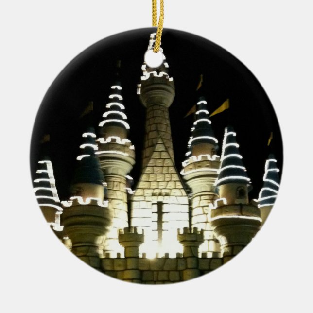 Ornement blanc de château (Devant)