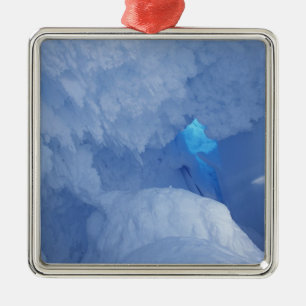 Ornement Carré Argenté Antarctique, île Ross, Cap Evans, grotte de neige