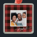Ornement Carré Argenté Buffalo Plaid avec Joyeux Script photo Noël<br><div class="desc">Le buffle rouge plaid joyeux script photo Noël Ornament.</div>