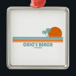 Ornement Carré Argenté Chic's Beach Virginia Sun Palm Trees<br><div class="desc">Chic's Beach à Norfolk offre de nombreuses plages pour bronzer,  se baigner,  se baigner et construire des châteaux de sable. Il est facile de trouver une belle plage publique si vous voulez la commodité du parking,  restaurants,  accès à la plage,  l'hébergement,  et la baignade tout à proximité.</div>