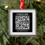 Ornement Carré Argenté Créer un code QR moderne instantanément<br><div class="desc">Ajoutez simplement l’URL de votre site Web pour créer instantanément un code QR qui est scannable par un appareil photo à smartphones.</div>