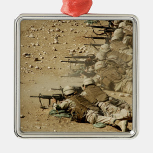 Ornement Carré Argenté Des carabines M-4 et M-16A2 de la marine américain