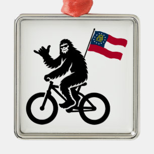 Ornement Carré Argenté Drapeau de Géorgie à vélo Bigfoot