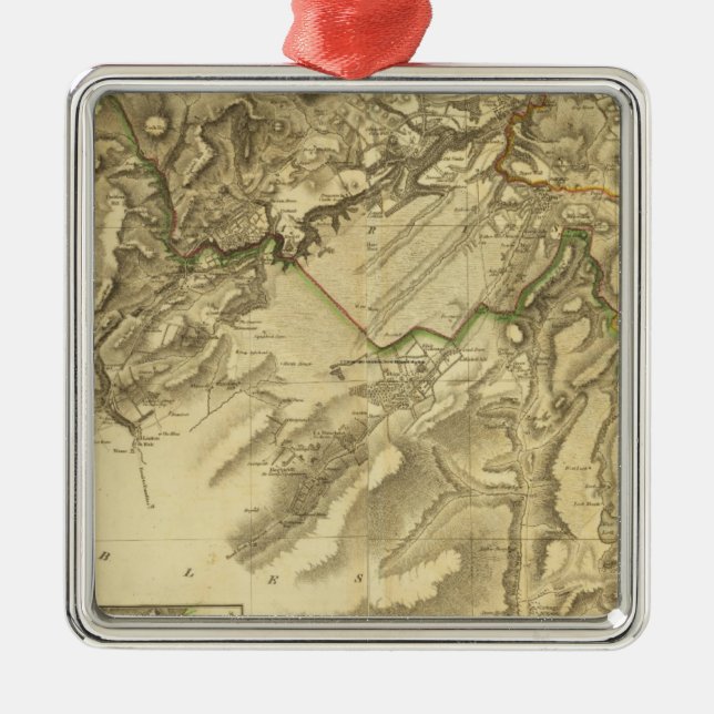 Ornement Carré Argenté Edimbourg composé Shire (Devant)