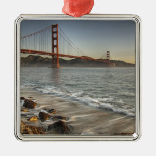 Ornement Carré Argenté États-Unis, Californie, San Francisco. Une vue pa