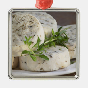 Ornement Carré Argenté Fromage de chèvre français - chèvre - avec des her