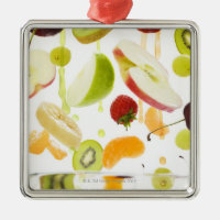 Fruit mélangé frais avec la pomme et le jus